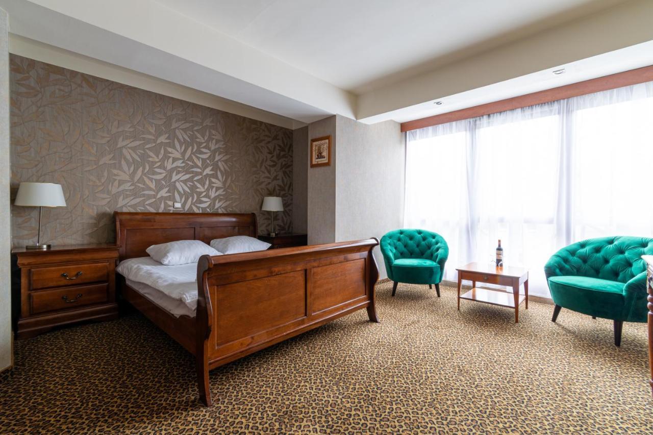 Hotel Diament Vacanza Katowice - Siemianowice Siemianowice Śląskie Eksteriør bilde