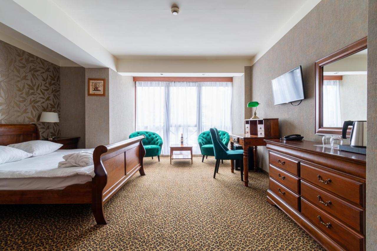 Hotel Diament Vacanza Katowice - Siemianowice Siemianowice Śląskie Eksteriør bilde