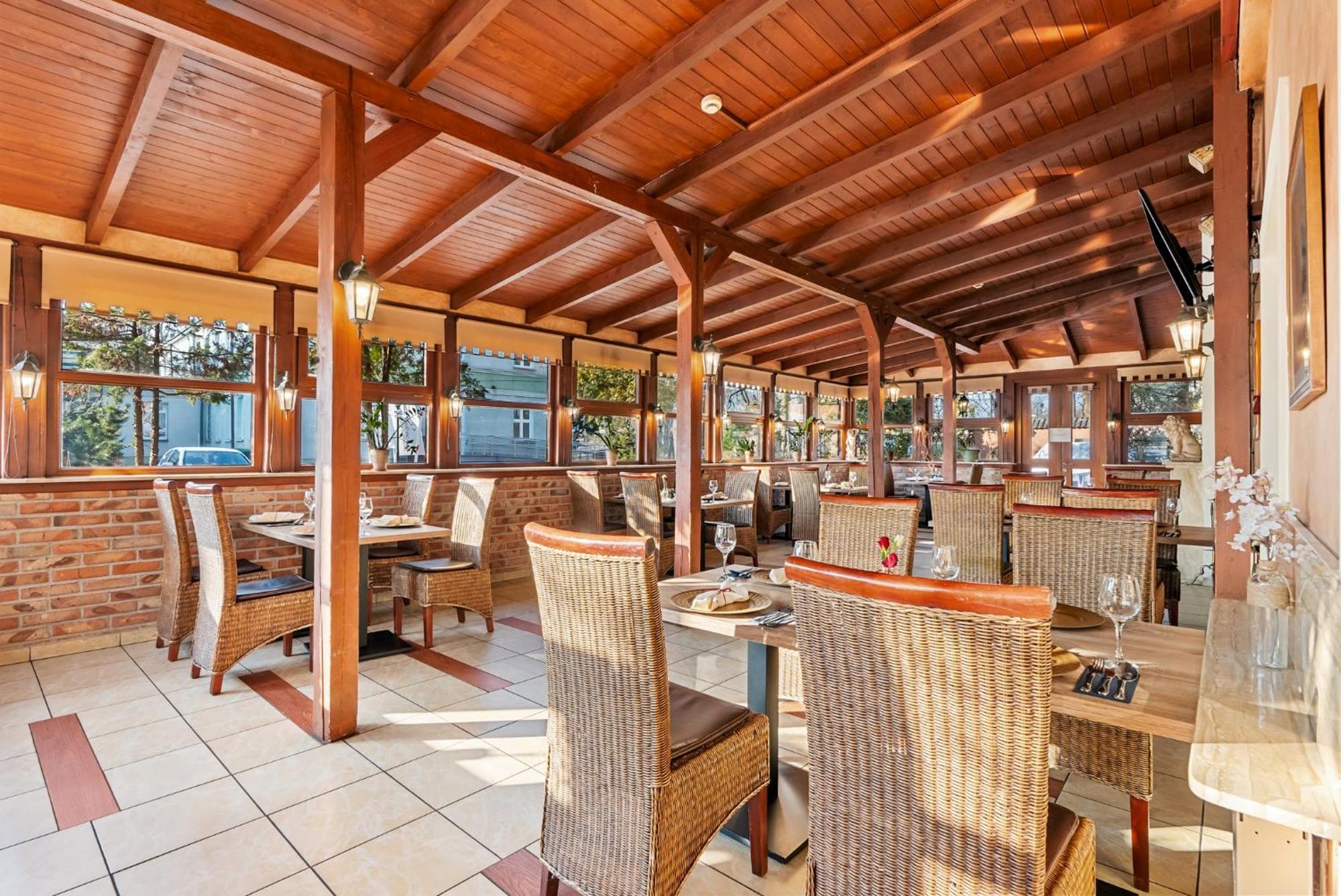 Hotel Diament Vacanza Katowice - Siemianowice Siemianowice Śląskie Eksteriør bilde