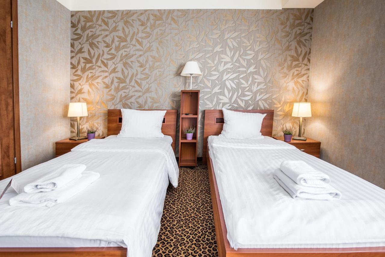 Hotel Diament Vacanza Katowice - Siemianowice Siemianowice Śląskie Eksteriør bilde