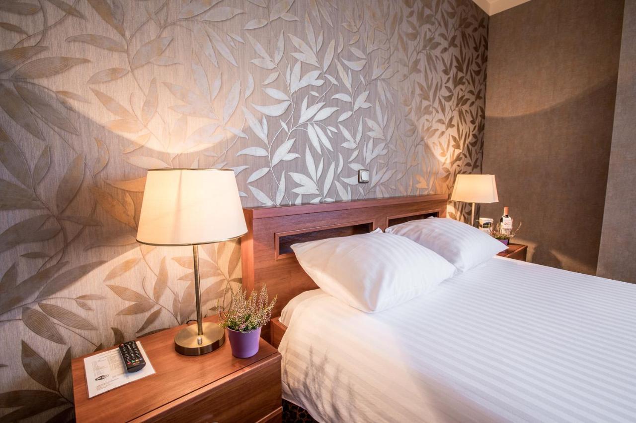 Hotel Diament Vacanza Katowice - Siemianowice Siemianowice Śląskie Eksteriør bilde